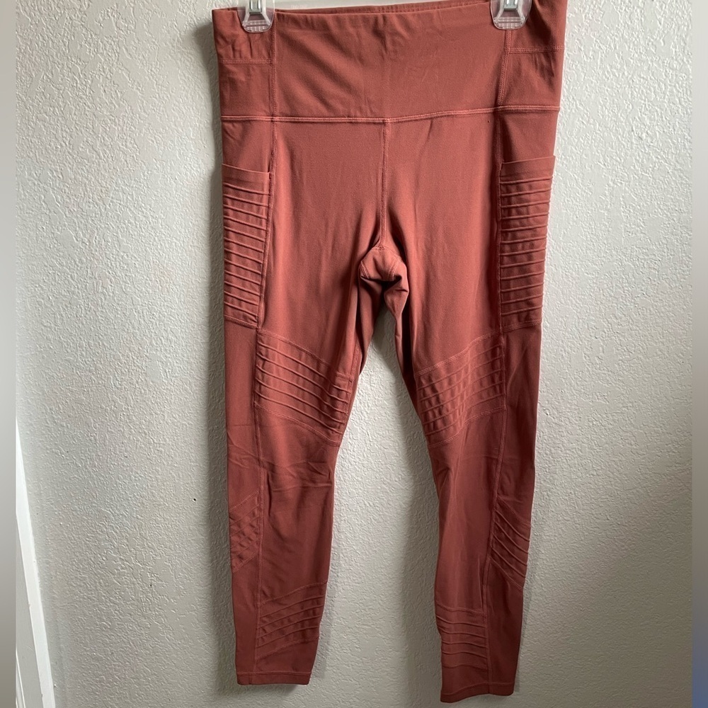 Athleta inclination moto tight
